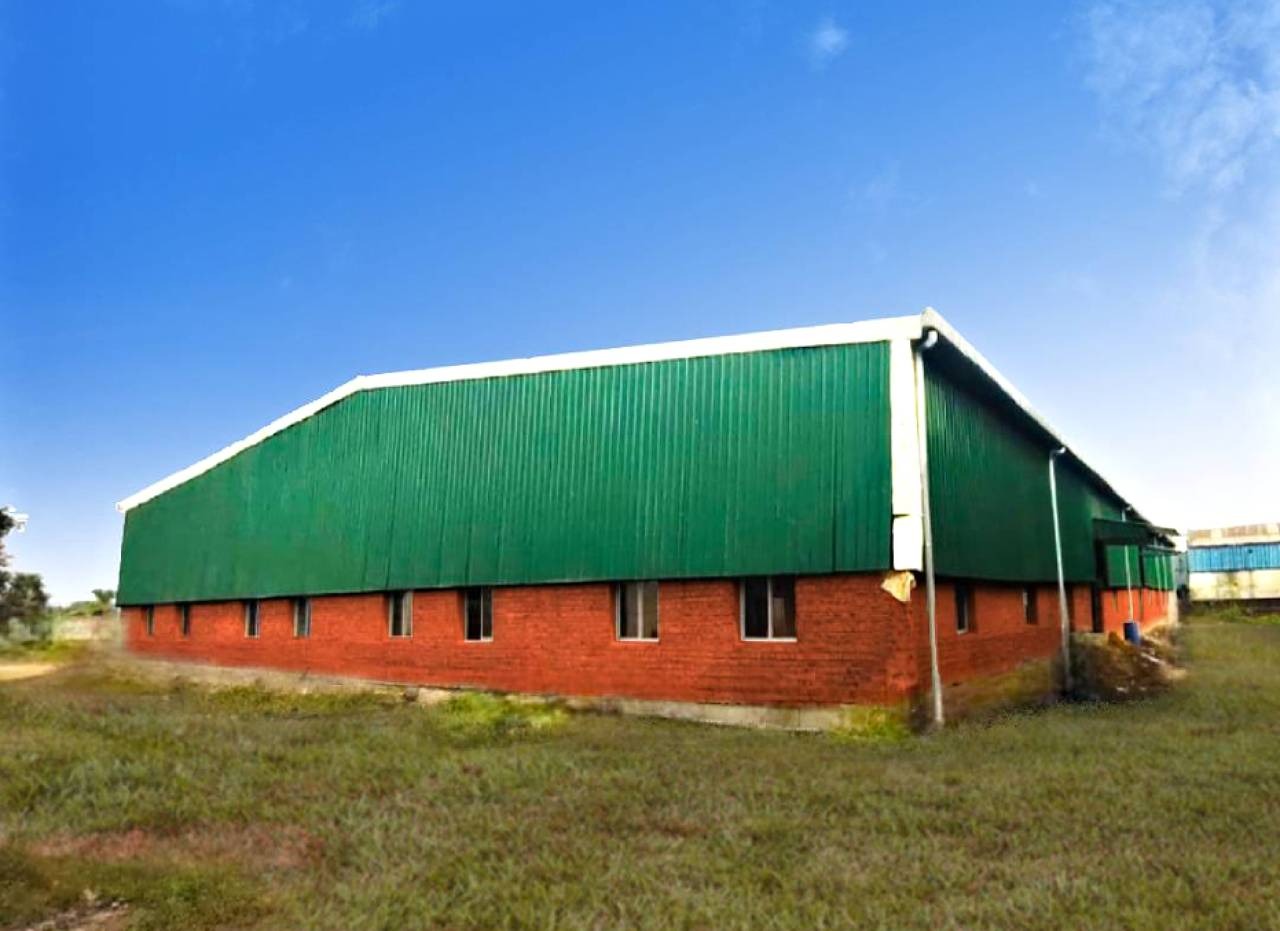 SUPPLY AND FABRICATION OF PEB / TRUSS SHED SIZE-OF BUILDING : 23982.26 SQ FT